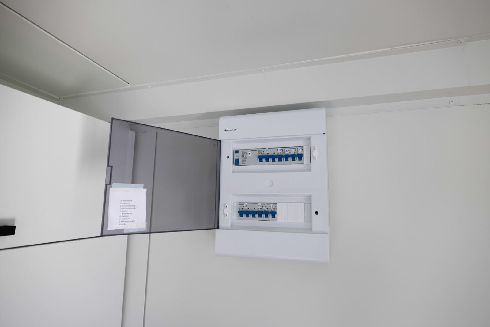 MÓDULO HABITABLE 8X3