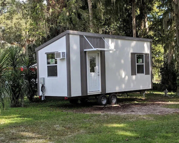 CASA MÓVIL T0 FIREFLY (8 X 4 M)