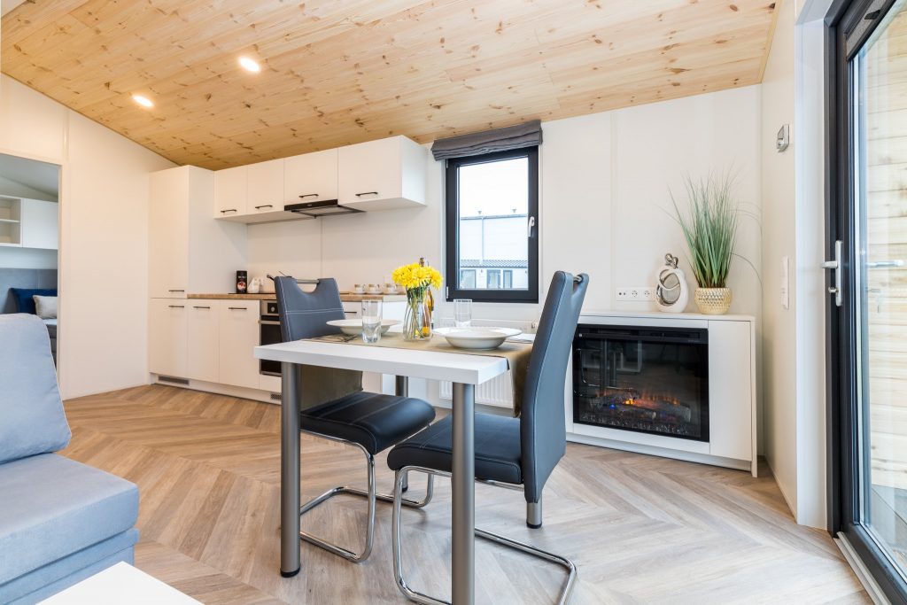 CASA MOVIL MILFORD (8,2 X 4,2 M)