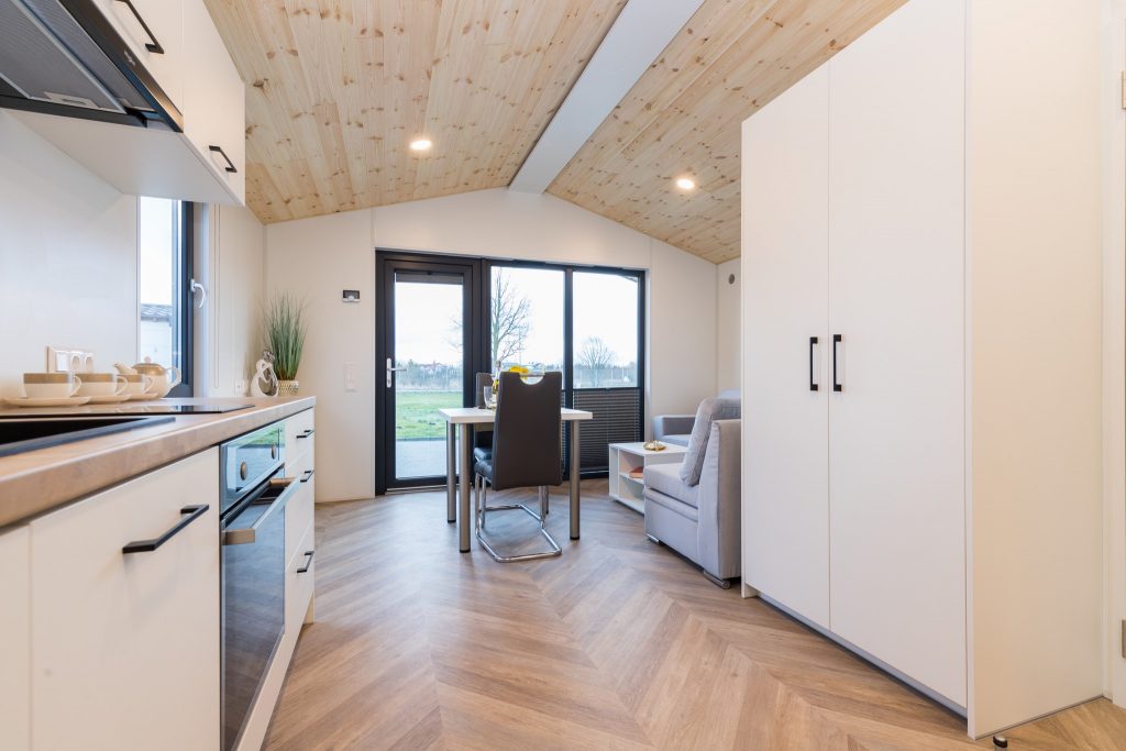 CASA MOVIL MILFORD (8,2 X 4,2 M)