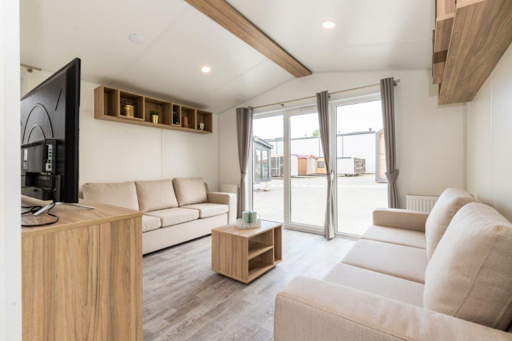 CASA MOVIL POOLE (12 X 4 M)