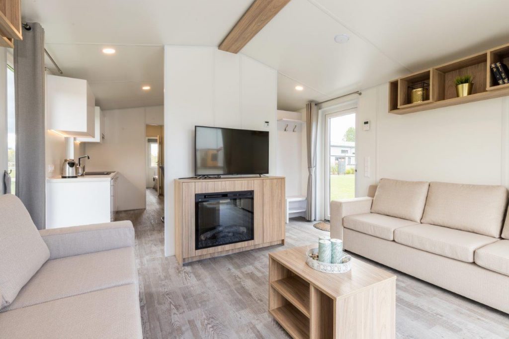 CASA MOVIL POOLE (12 X 4 M)