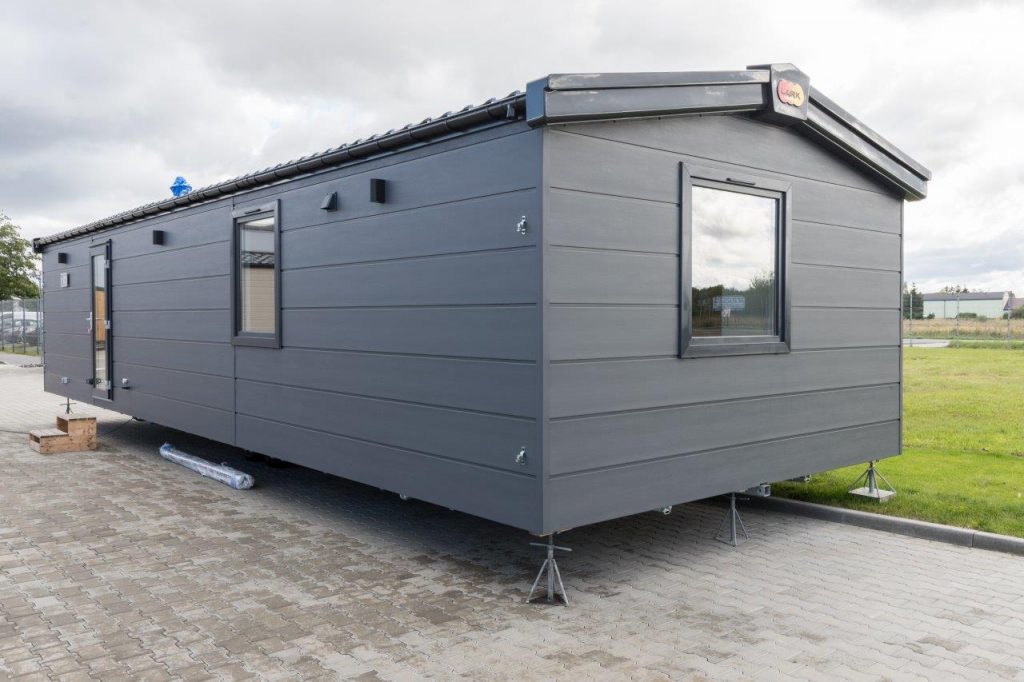 CASA MOVIL POOLE (12 X 4 M)