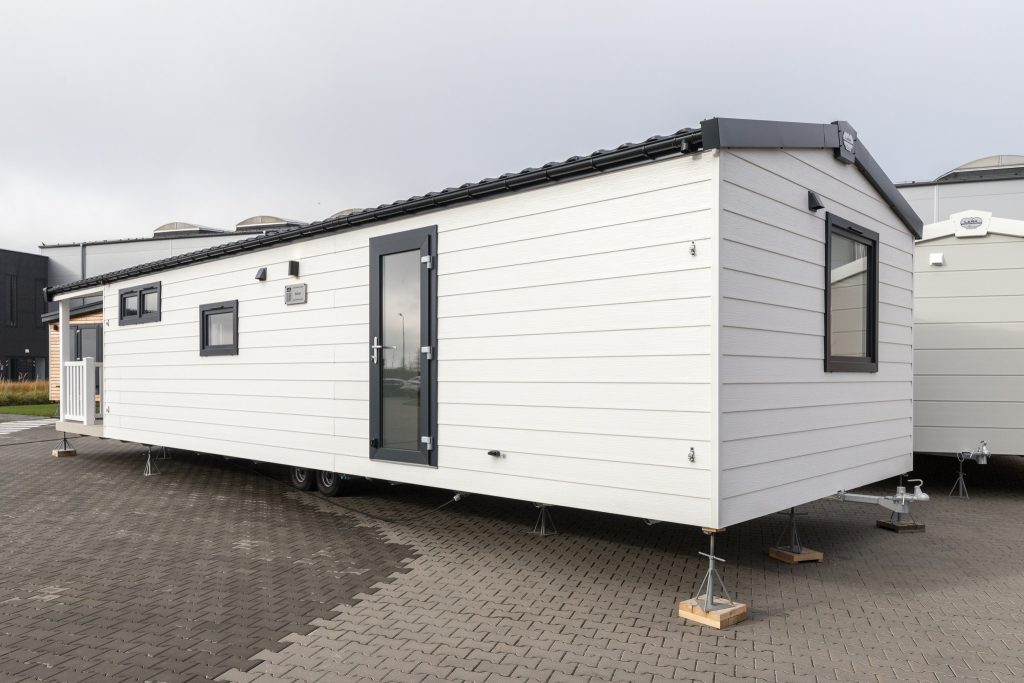 CASA MOVIL BARRY WHITE (12,5 X 4 M)