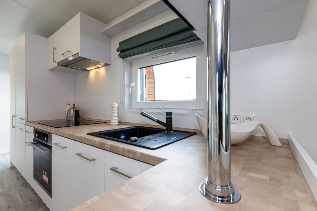 CASA MOVIL BARRY WHITE (12,5 X 4 M)