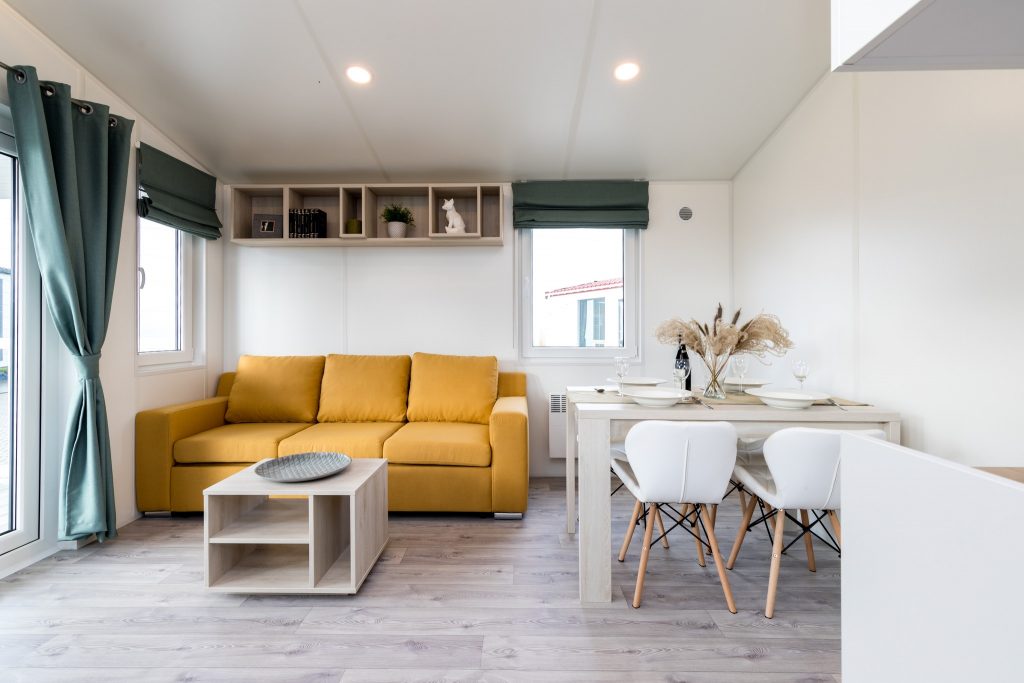 CASA MOVIL BARRY WHITE (12,5 X 4 M)