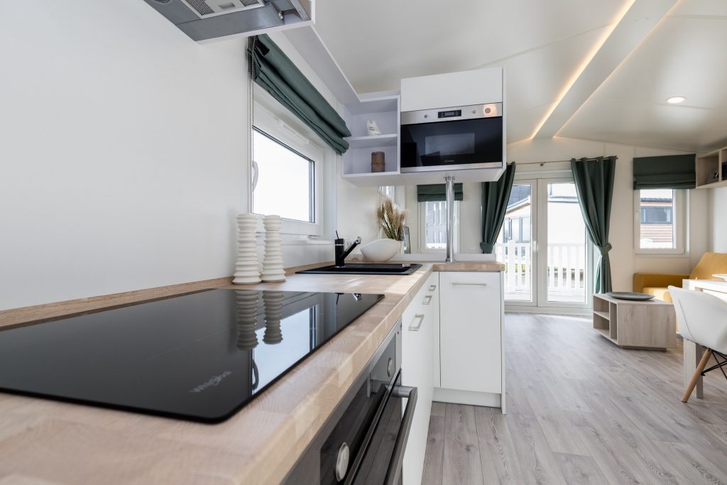 CASA MOVIL BARRY WHITE (12,5 X 4 M)