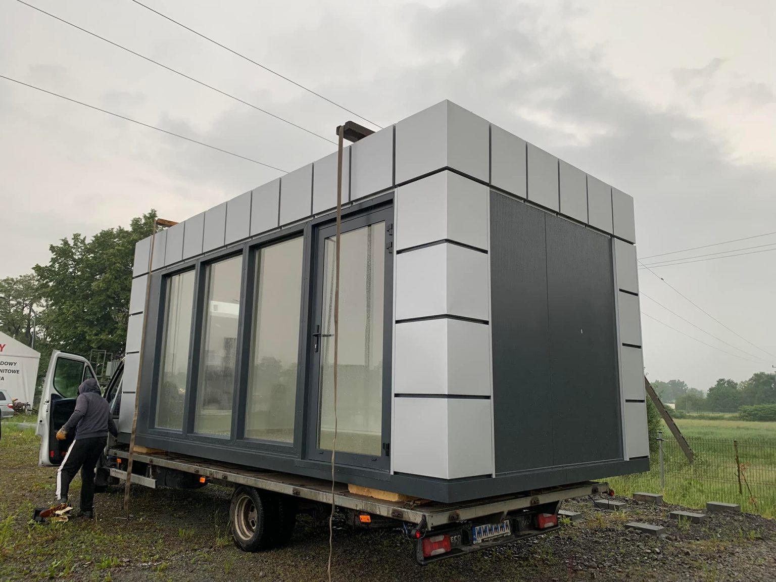 CONTENEDOR DE OFICINA 6 X 3 M