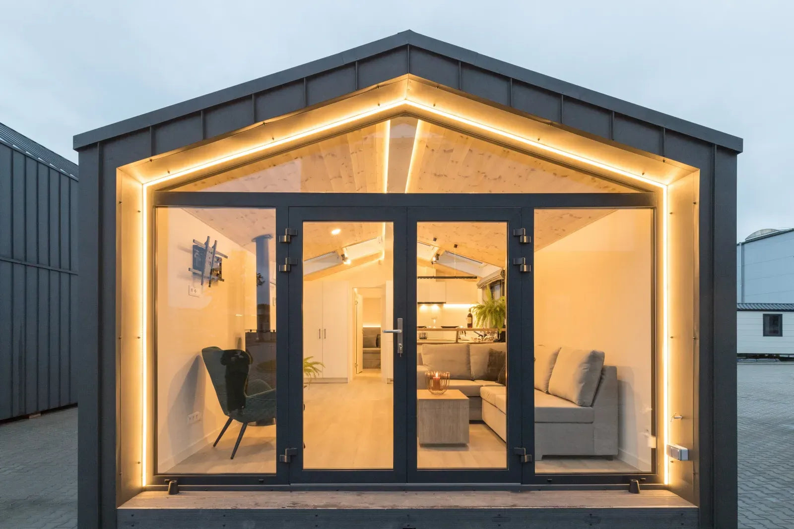 CASA MÓVIL CAPRI 50 M2 (12 X 4,2 M)