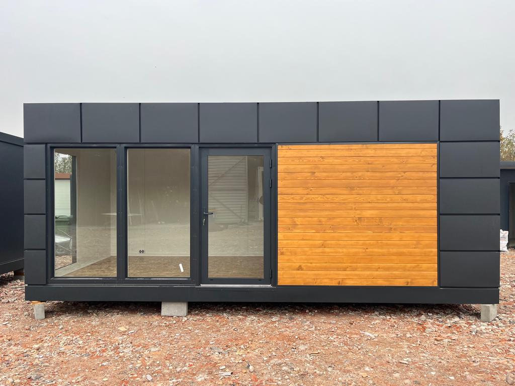 CONTENEDOR DE OFICINA 7,0 X 3,0 M