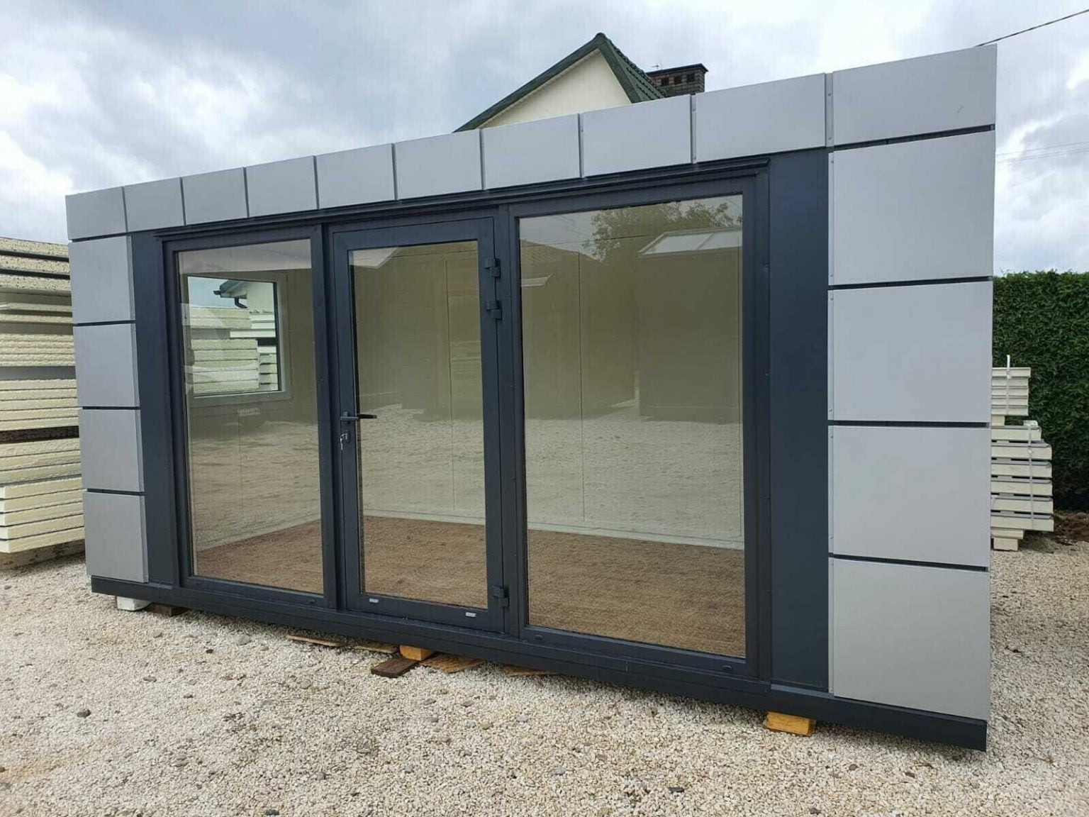 CONTENEDOR DE OFICINA 5 X 2,5 M