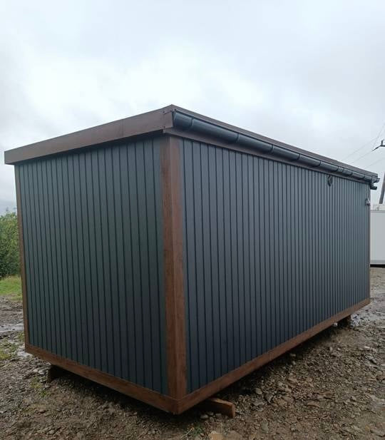 CONTENEDOR DE OFICINA CON BANO 6x3M