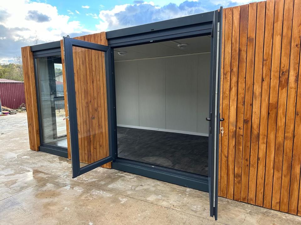 CONTENEDOR DE OFICINA 7x3