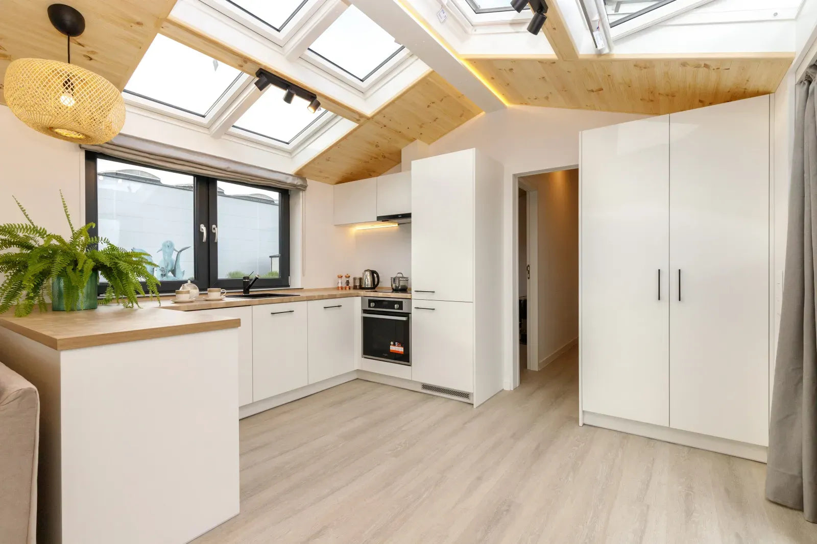 CASA MÓVIL CAPRI 50 M2 (12 X 4,2 M)