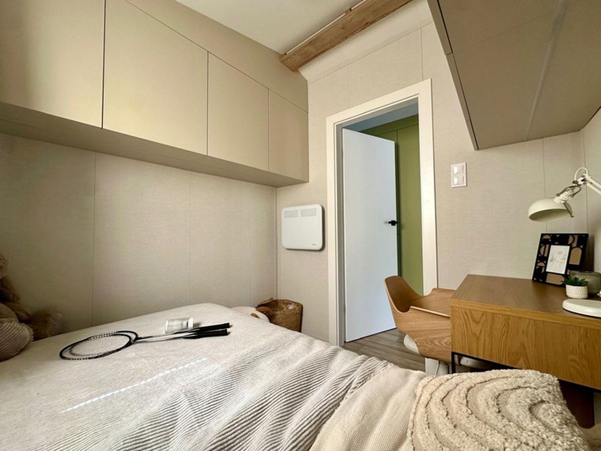 CASA BERYL SHADOW TURNER CHÊNE MALT 14M X 4,13 M