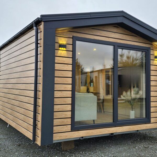 CASA MÓVIL EMERALD 12,90 X 4,13 MT