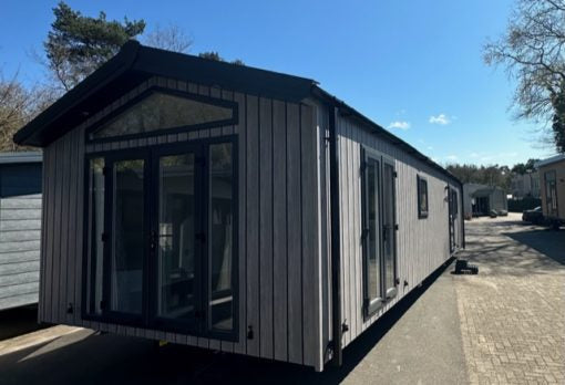 CASA MÓVIL PRESTIGE LOGIC SHADOW 2 DORMITORIOS (11 X 4 M)