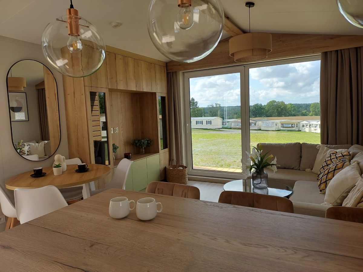 CASA BERYL SHADOW TURNER CHÊNE MALT 14M X 4,13 M