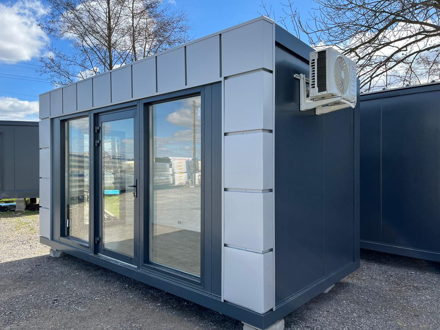 CONTENEDOR DE OFICINA 5 X 2,5 M