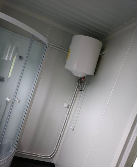 CONTENEDOR DE OFICINA CON BANO 6x3M