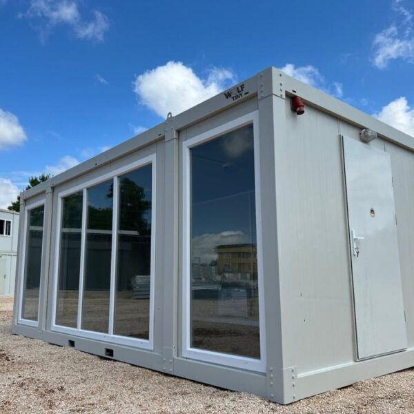 CONTENEDOR DE OFICINA MODELO CASA DE CRISTAL