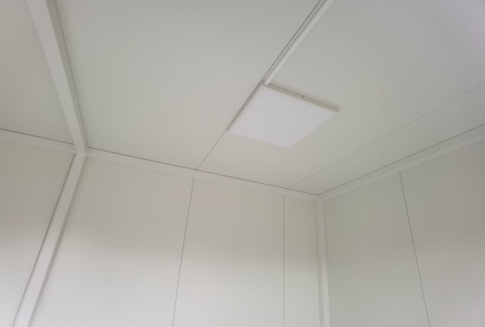 MODULAR OFICINA / SALA DE EXPOSICION