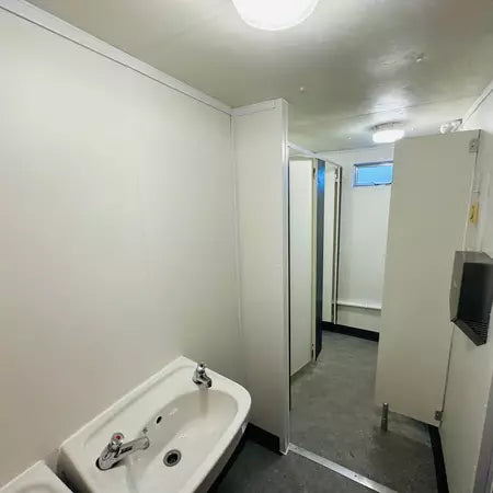 BLOQUE SANITARIO 3,6 x 2,7 M