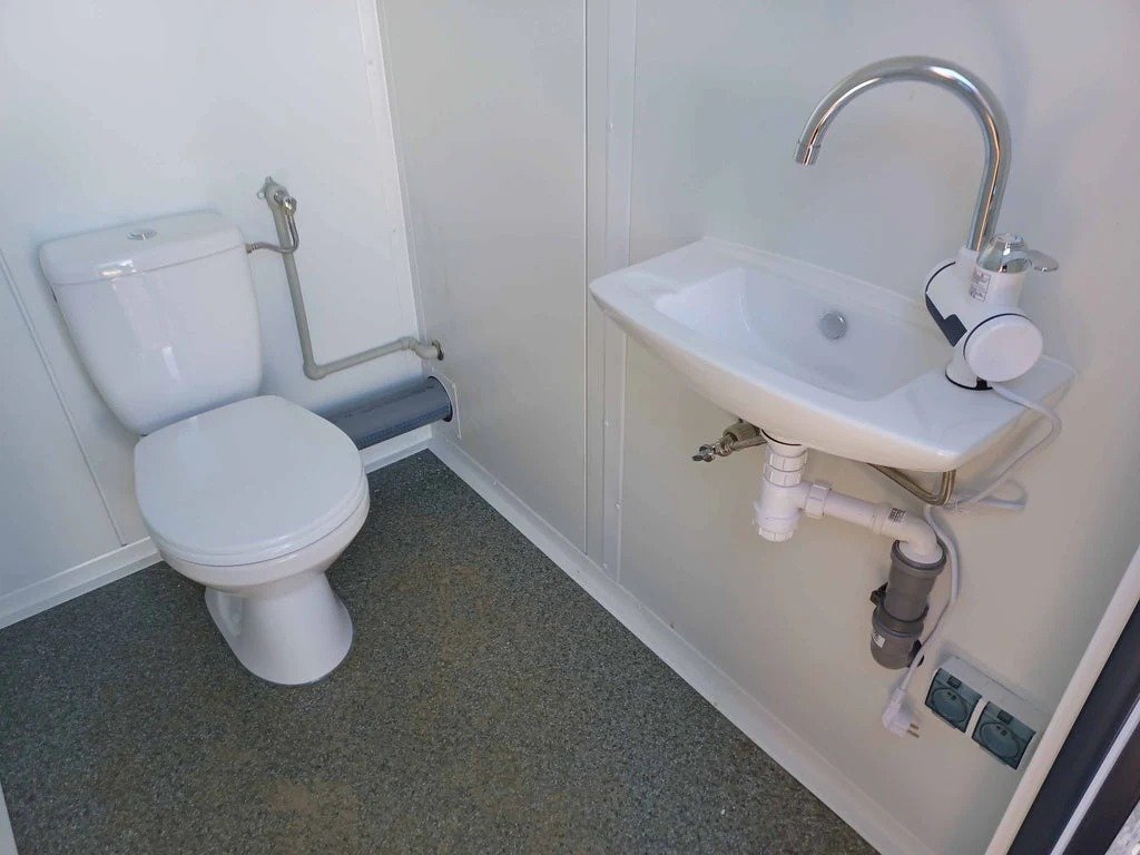 Contenedor Sanitario Doble de 2 Cabinas