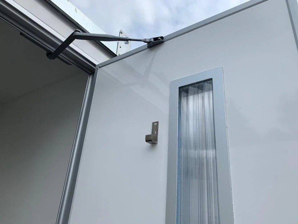 Contenedor WC con Cisterna